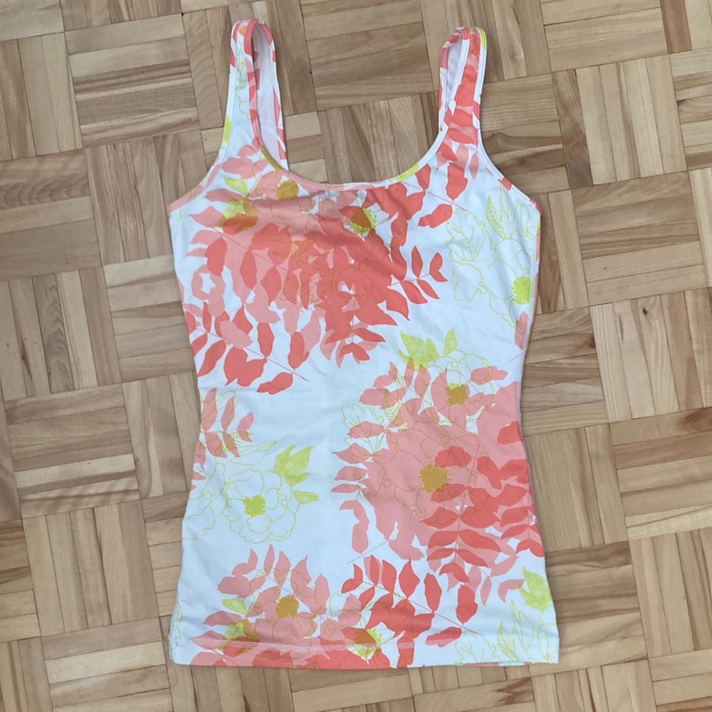 Lululemon vintage tank coral floral pattern